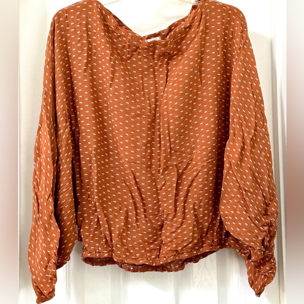 Slouchy Batwing Blouse - Picture 2 of 11